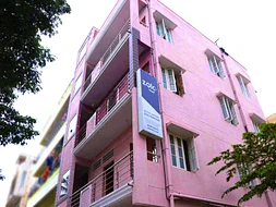 safe and affordable hostels for men and women students with 24/7 security and CCTV surveillance-Zolo Park View