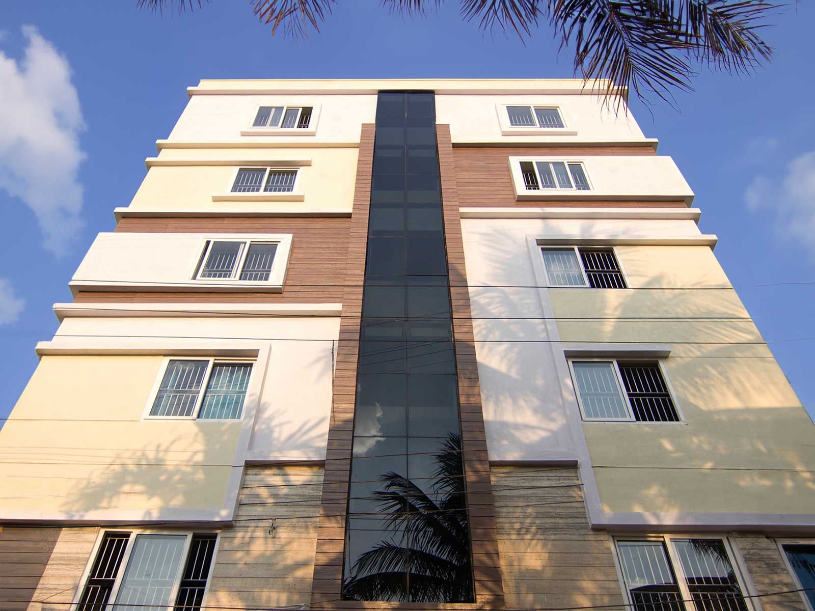 safe and affordable hostels for boys students with 24/7 security and CCTV surveillance-Zolo Euphoria