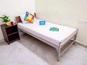 budget-friendly PGs and hostels for men and women with single rooms with daily hopusekeeping-Zolo Iris