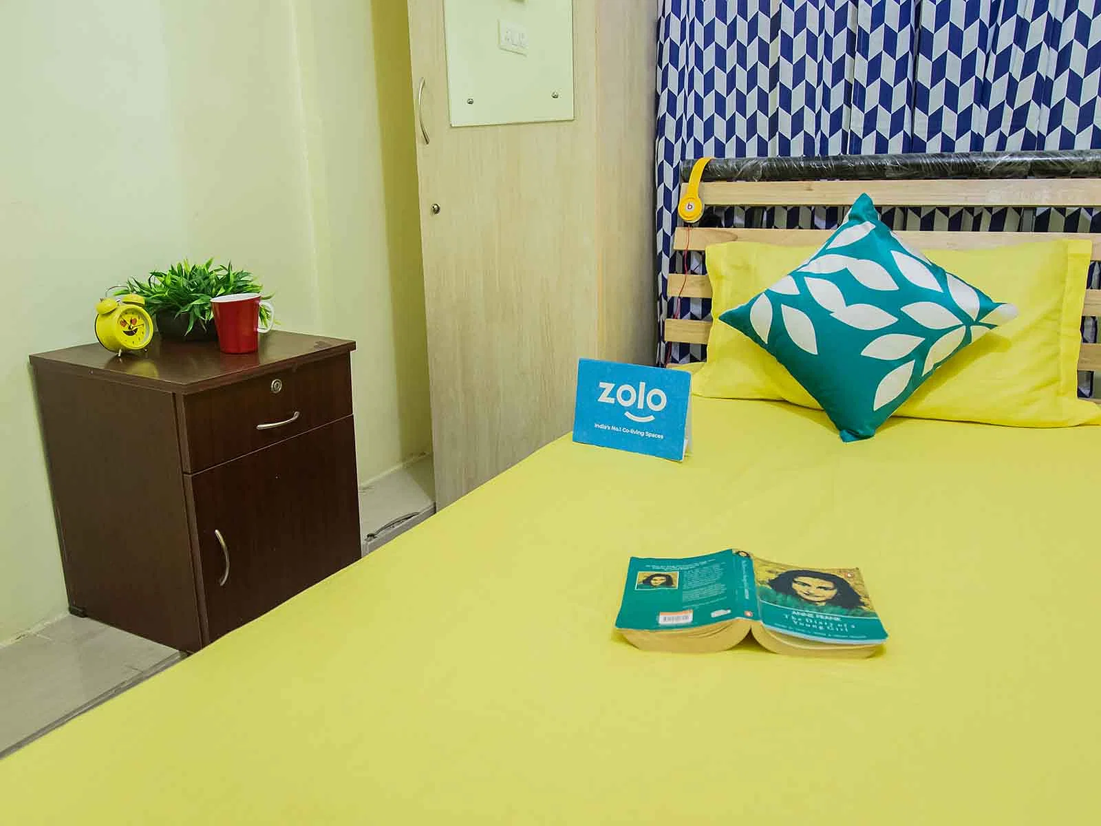 fully furnished Zolo single rooms for rent near me-check out now-Zolo Asmi