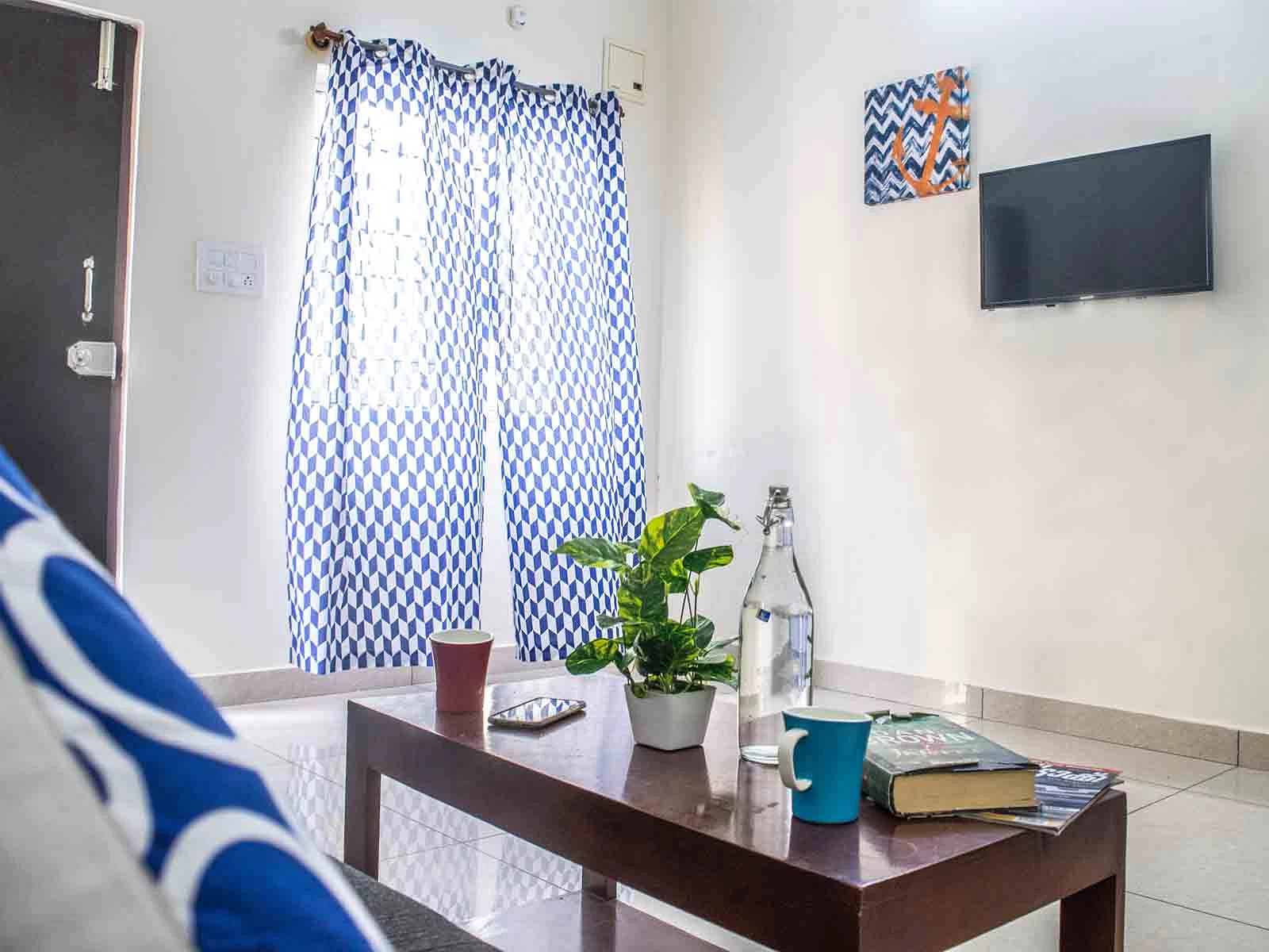 luxury PG accommodations with modern Wi-Fi, AC, and TV in Maruthi Nagar-Bangalore-Zolo Maverick