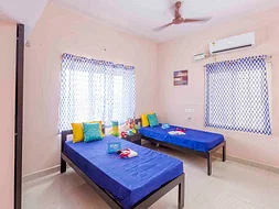 luxury PG accommodations with modern Wi-Fi, AC, and TV in Thoraipakkam-Chennai-Zolo Bohemia