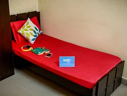 budget-friendly PGs and hostels for unisex with single rooms with daily hopusekeeping-Zolo Eclair