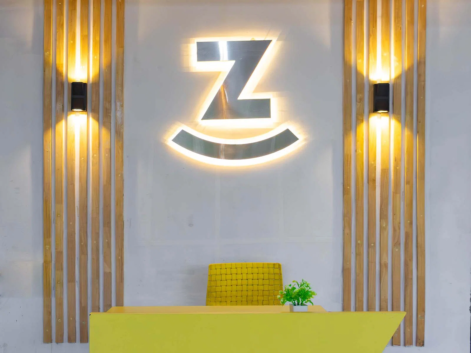 luxury PG accommodations with modern Wi-Fi, AC, and TV in Gowlidoddy-Hyderabad-Zolo Fortuna