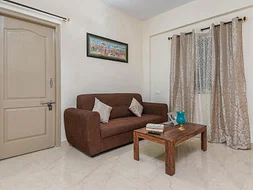 luxury pg rooms for working professionals couple with private bathrooms in Bangalore-Zolo Destiny
