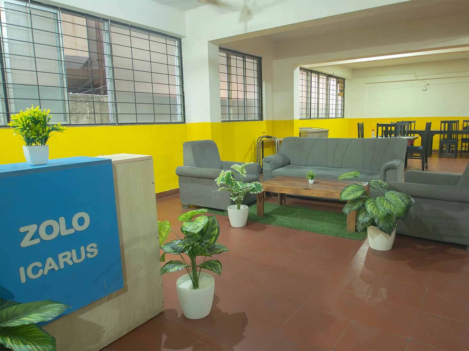 safe and affordable hostels for couple students with 24/7 security and CCTV surveillance-Zolo Icarus