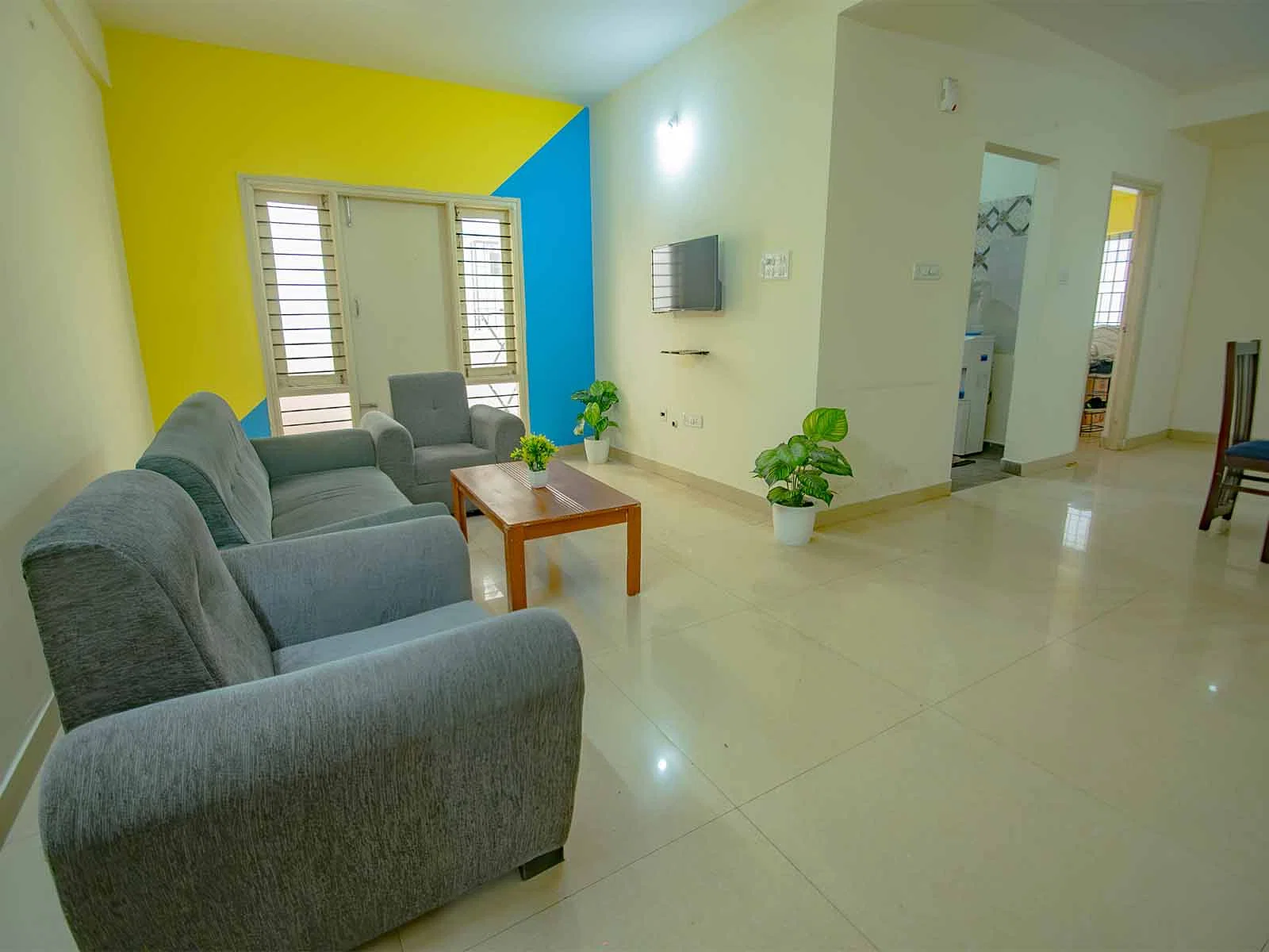 Fully furnished single/sharing rooms for rent in Manyata with no brokerage-apply fast-Zolo Cygnus
