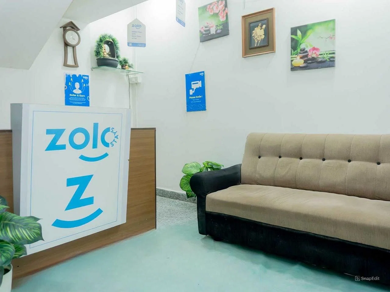 luxury PG accommodations with modern Wi-Fi, AC, and TV in Adyar-Chennai-Zolo Lyca