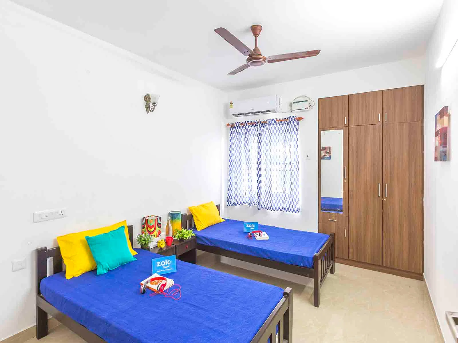 luxury pg rooms for working professionals boys with private bathrooms in Chennai-Zolo Milano