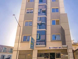 Affordable single rooms for students and working professionals in Nagavara-Bangalore-Zolo Epic