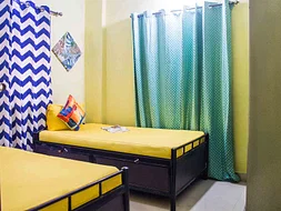 Affordable single rooms for students and working professionals in Hadapsar-Pune-Zolo Avalon