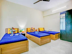 luxury PG accommodations with modern Wi-Fi, AC, and TV in Kurla West-Mumbai-Zolo Premier