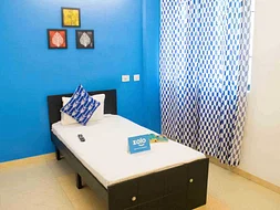 luxury pg rooms for working professionals boys with private bathrooms in Bangalore-Zolo Melody