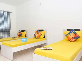 luxury pg rooms for working professionals unisex with private bathrooms in Pune-Zolo Brocode