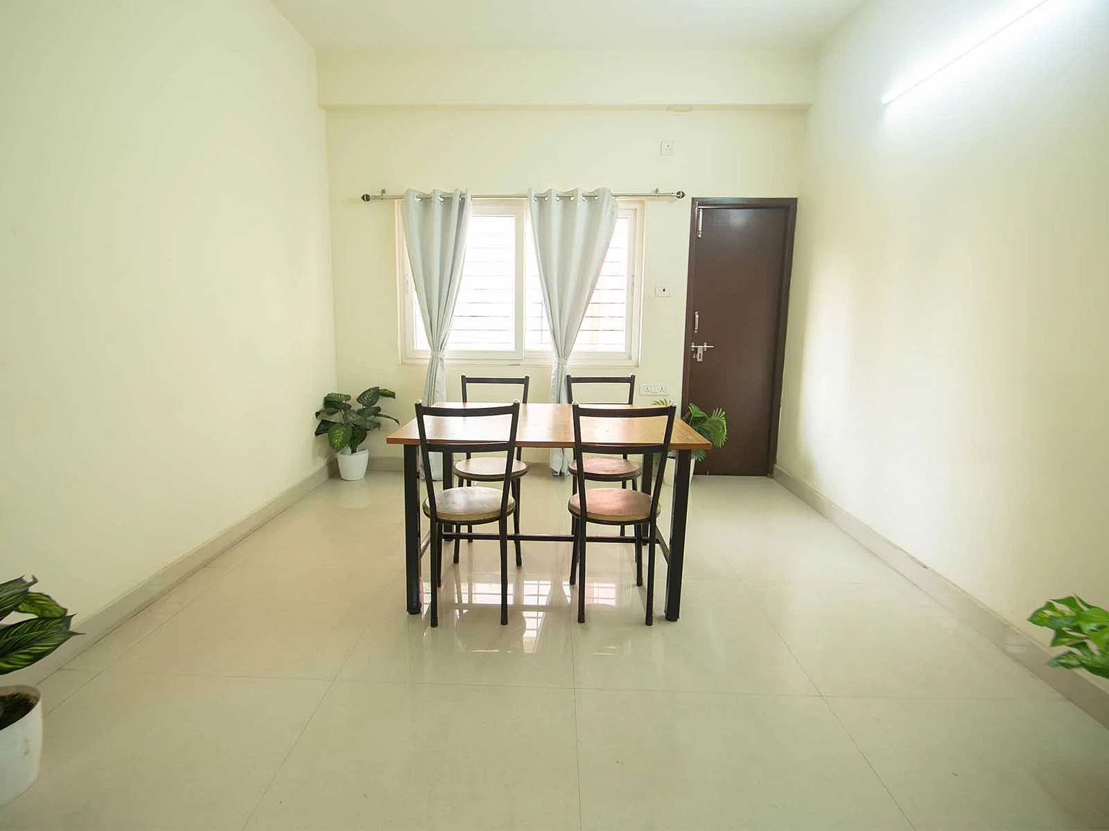 Fully furnished single/sharing rooms for rent in Mogappair with no brokerage-apply fast-Zolo Imperial