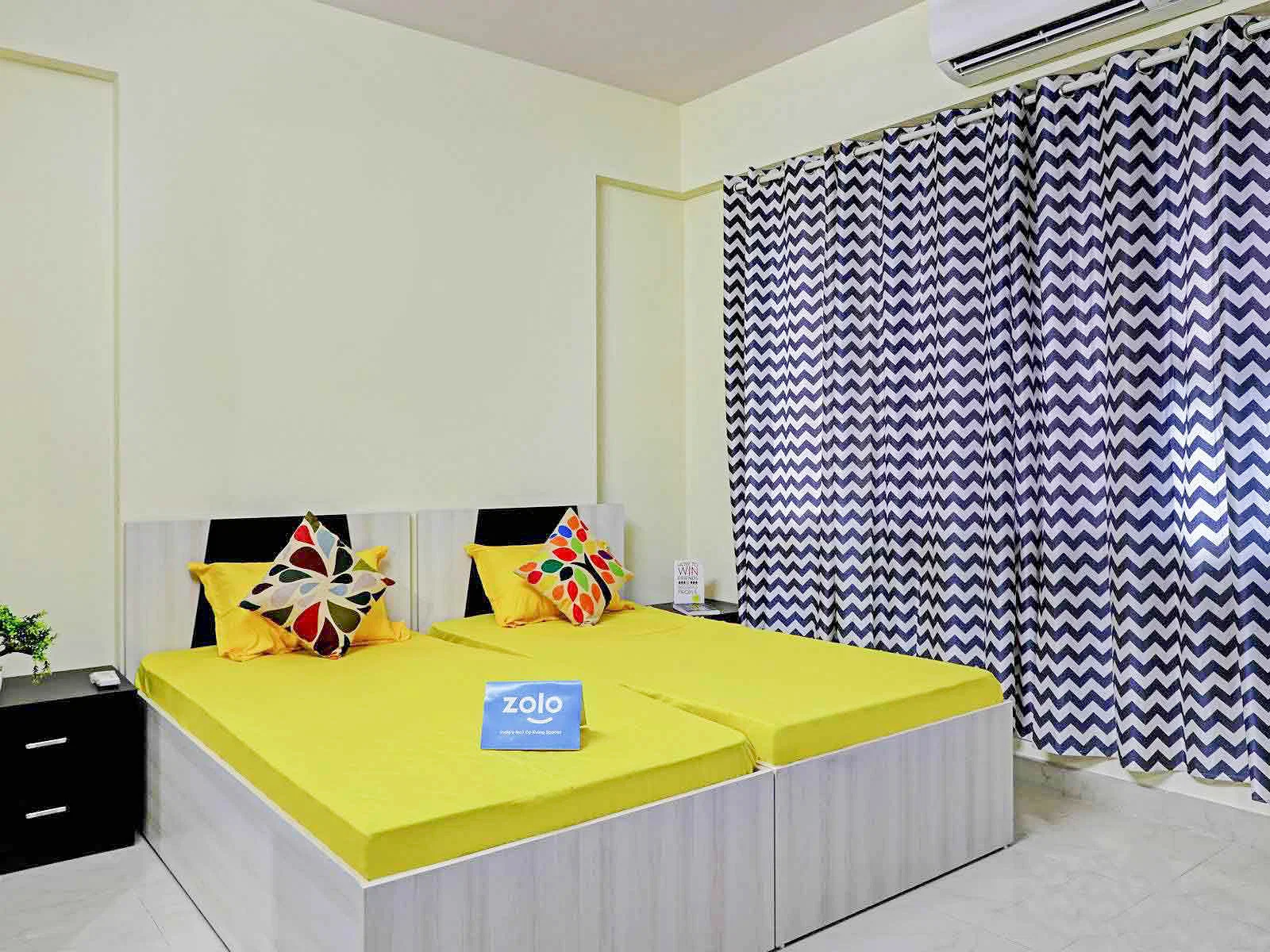 luxury pg rooms for working professionals boys with private bathrooms in Mumbai-Zolo Logan
