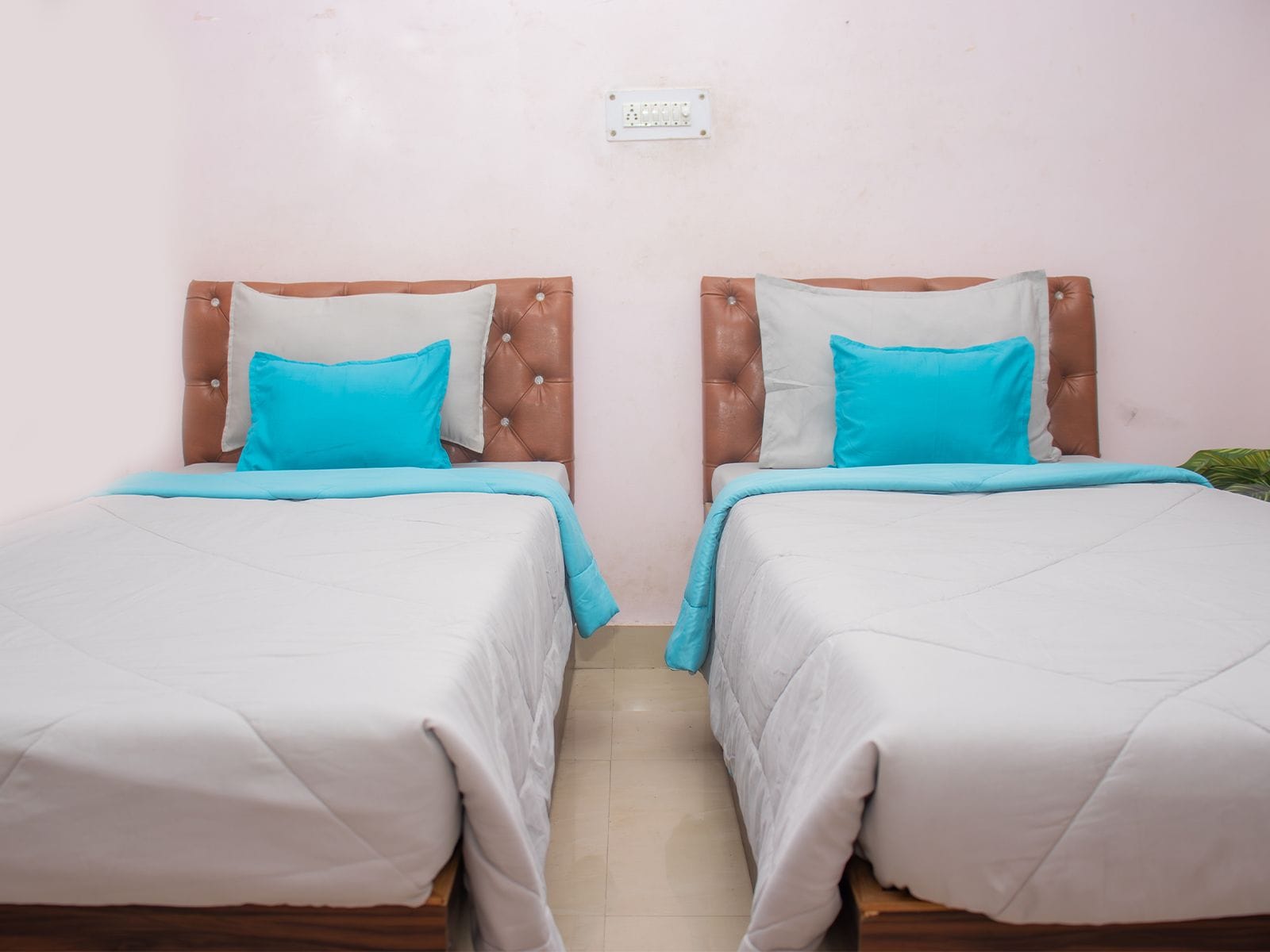 best PGs for boys and girls in Gurugram near major IT companies-book now-Zolo Nivaas