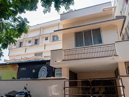 luxury pg rooms for working professionals boys with private bathrooms in Coimbatore-Zolo Swa