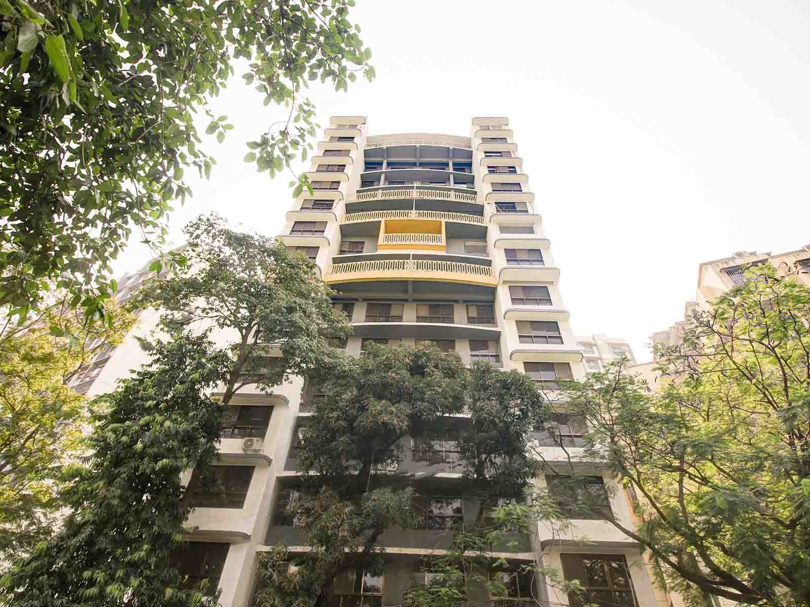 budget-friendly PGs and hostels for men with single rooms with daily hopusekeeping-Zolo Grace