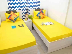 Affordable single rooms for students and working professionals in Kondhwa-Pune-Zolo Aquascape