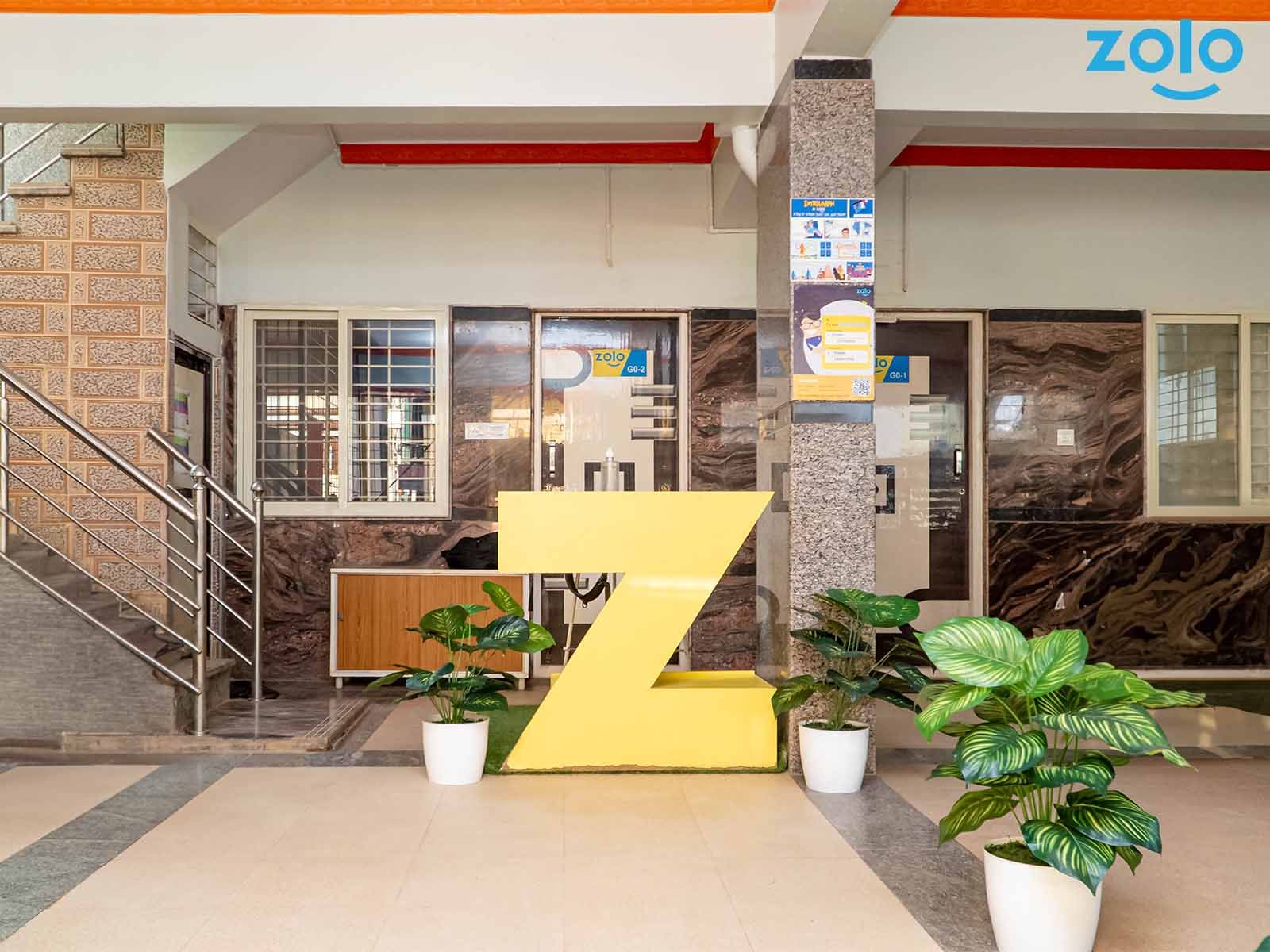 luxury pg rooms for working professionals men and women with private bathrooms in Bangalore-Zolo Dream House
