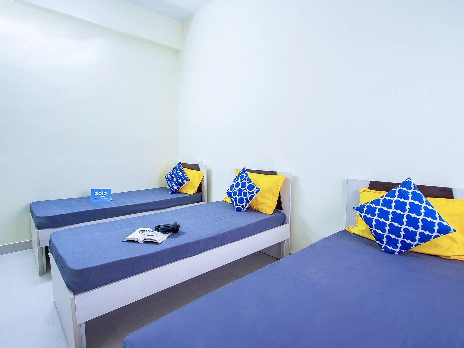 Affordable single rooms for students and working professionals in KPHB-Hyderabad-Zolo Orbit