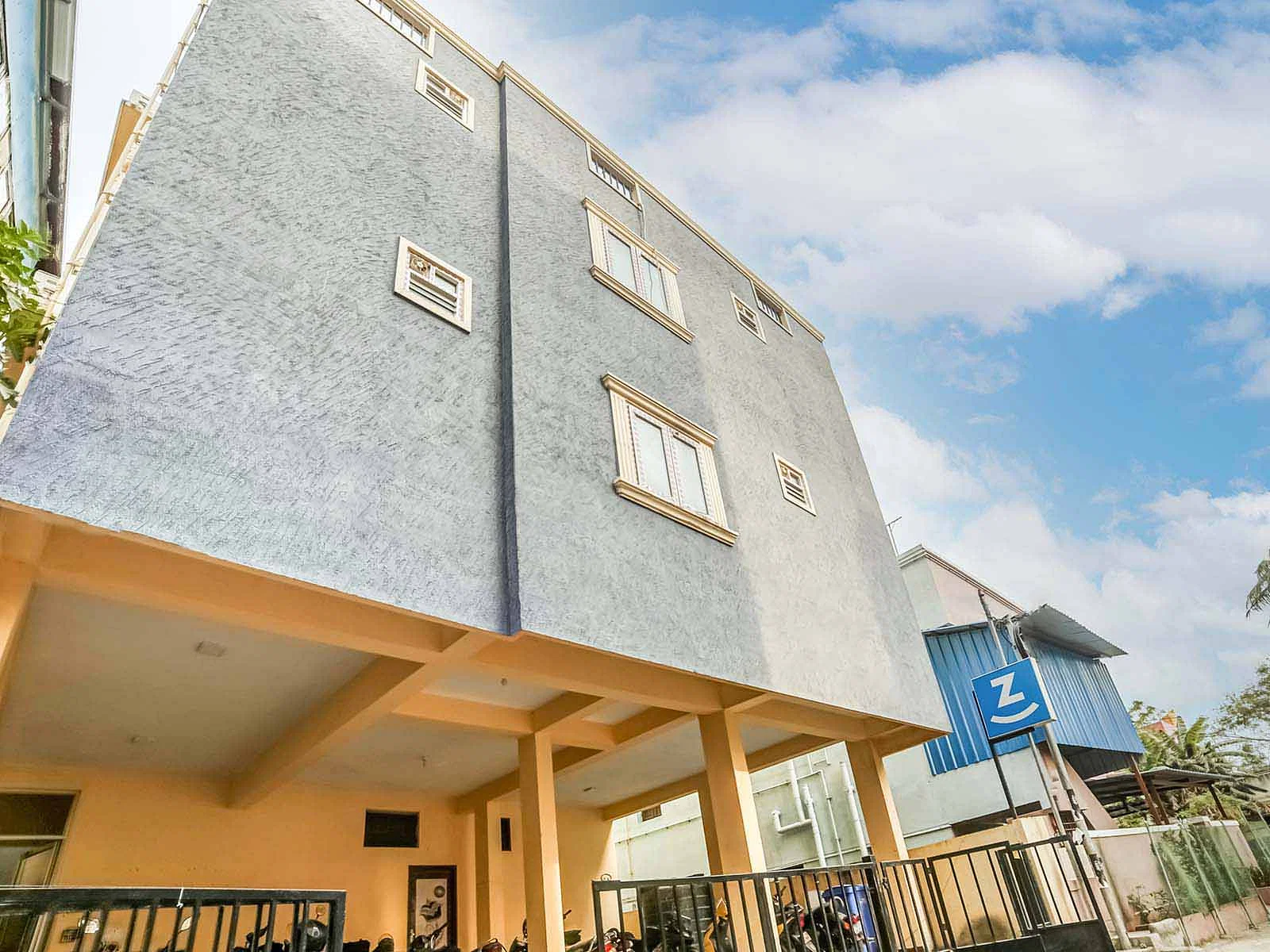 safe and affordable hostels for gents students with 24/7 security and CCTV surveillance-Zolo Westeros