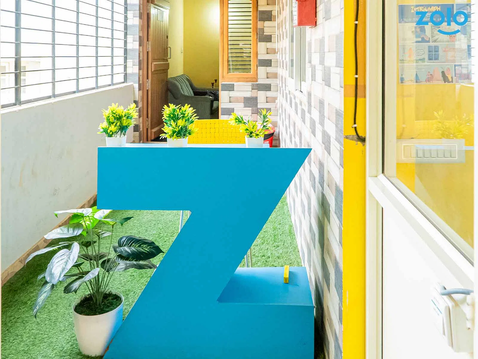 best Coliving rooms with high-speed Wi-Fi, shared kitchens, and laundry facilities-Zolo Jasmin