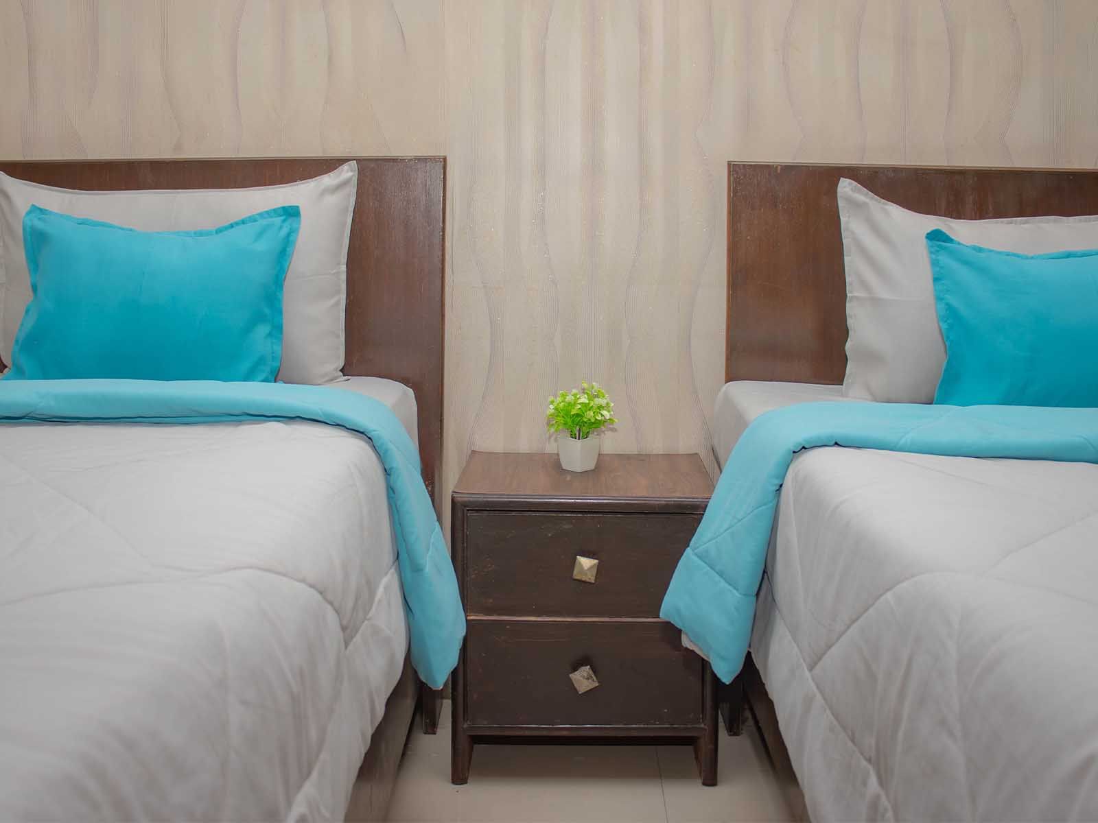 pgs in Dwarka with Daily housekeeping facilities and free Wi-Fi-Zolo Sun N Sand