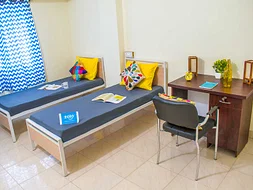 Affordable single rooms for students and working professionals in Karve Nagar-Pune-Zolo Empire