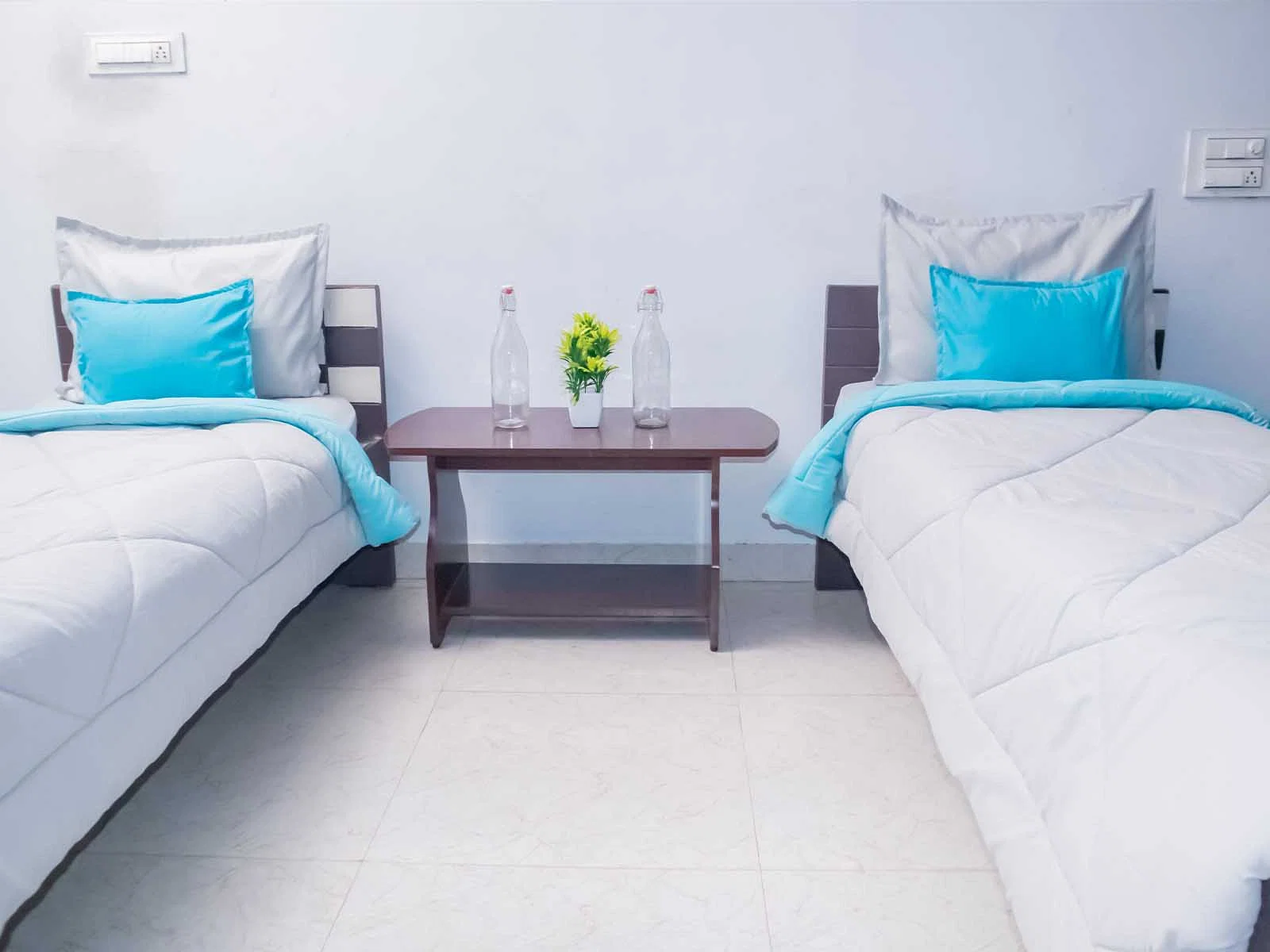 Affordable single rooms for students and working professionals in Peelamedu-Coimbatore-Zolo Tenet