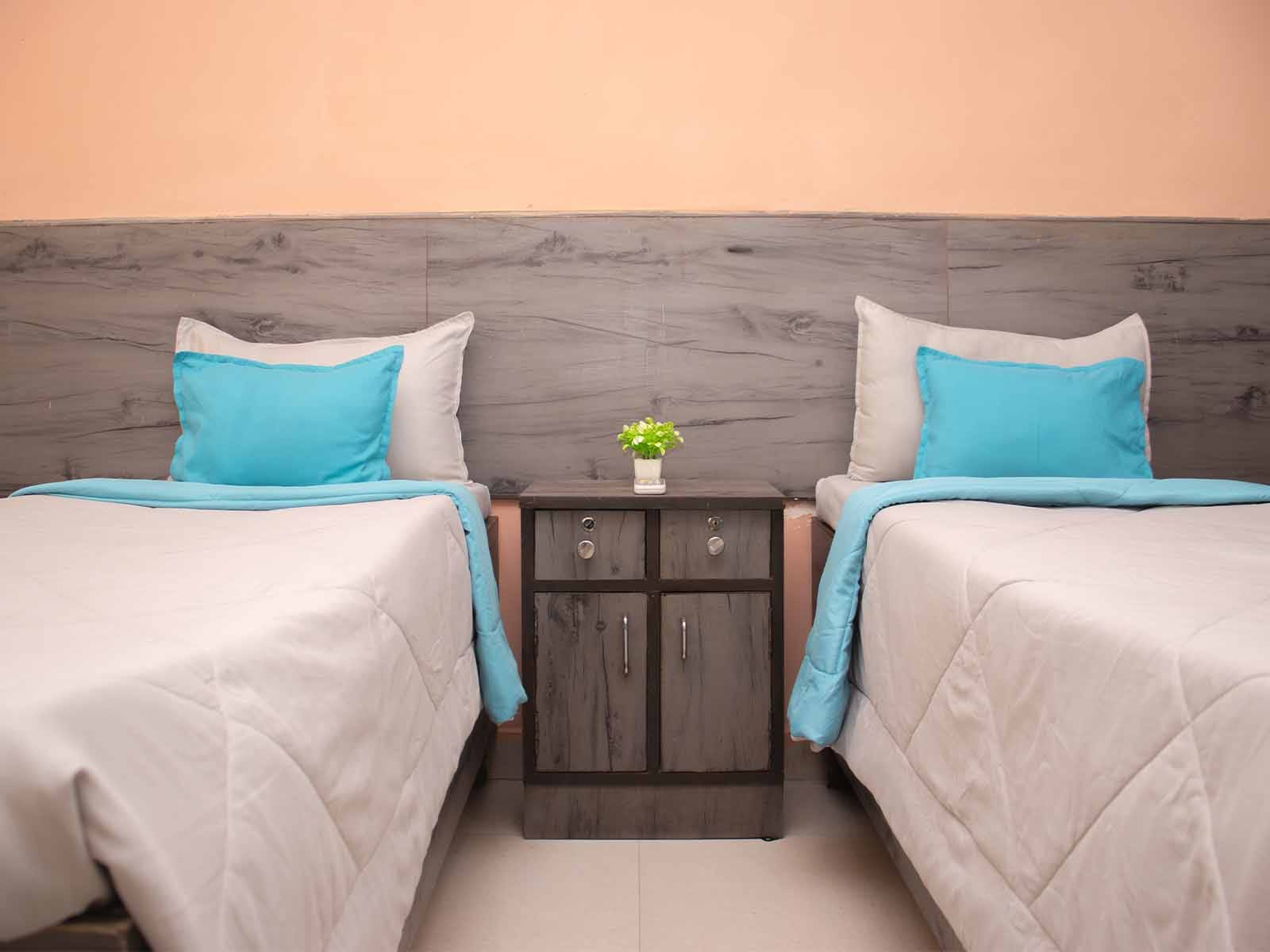 best Coliving rooms with high-speed Wi-Fi, shared kitchens, and laundry facilities-Zolo Boston