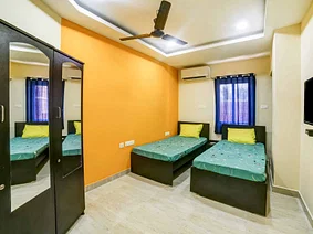 luxury pg rooms for working professionals men and women with private bathrooms in Chennai-Zolo Skylite