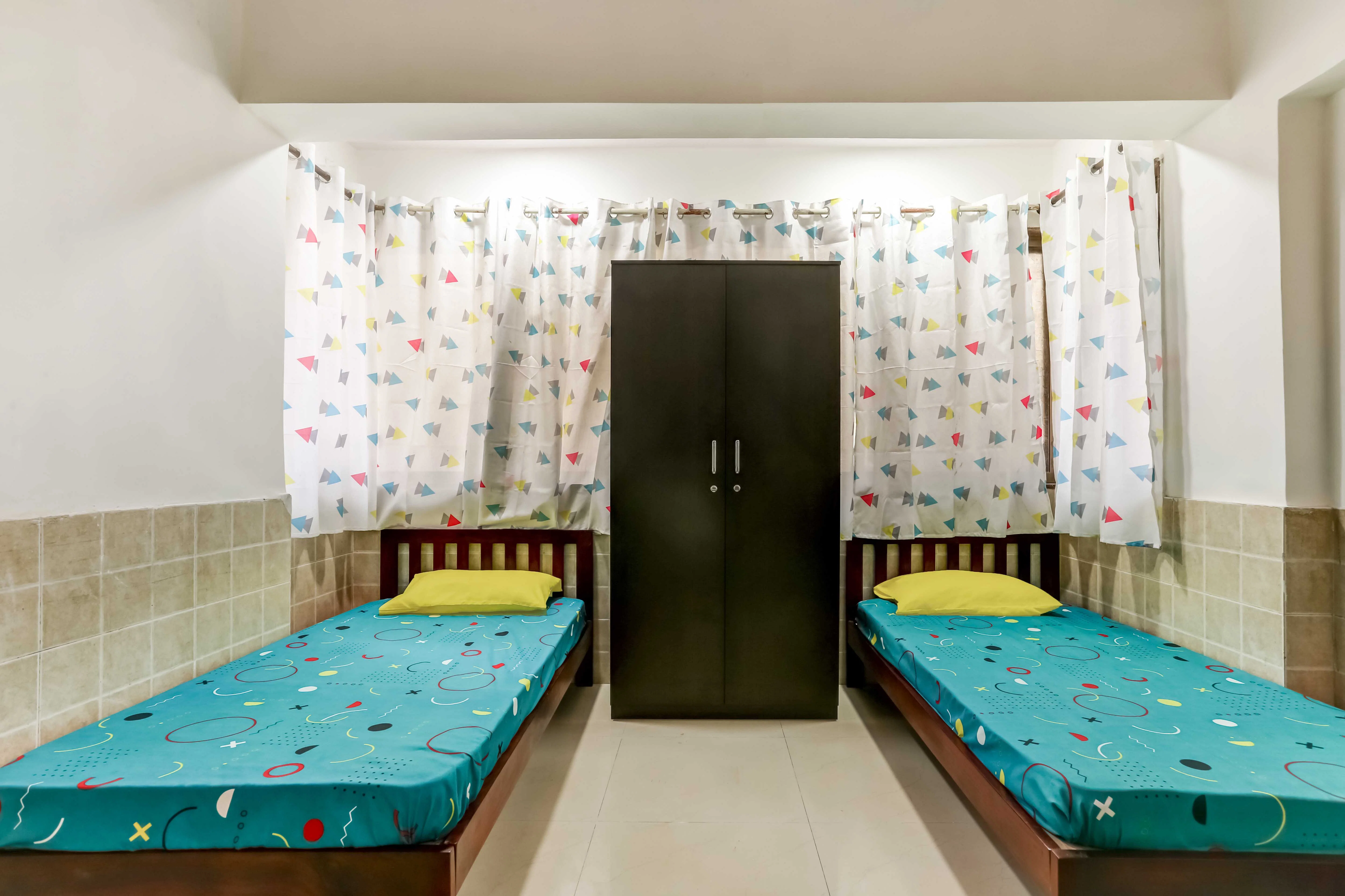 safe and affordable hostels for gents students with 24/7 security and CCTV surveillance-Zolo Subway