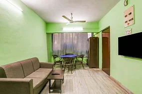 Affordable single rooms for students and working professionals in Sion-Mumbai-Zolo Satyam Shivam