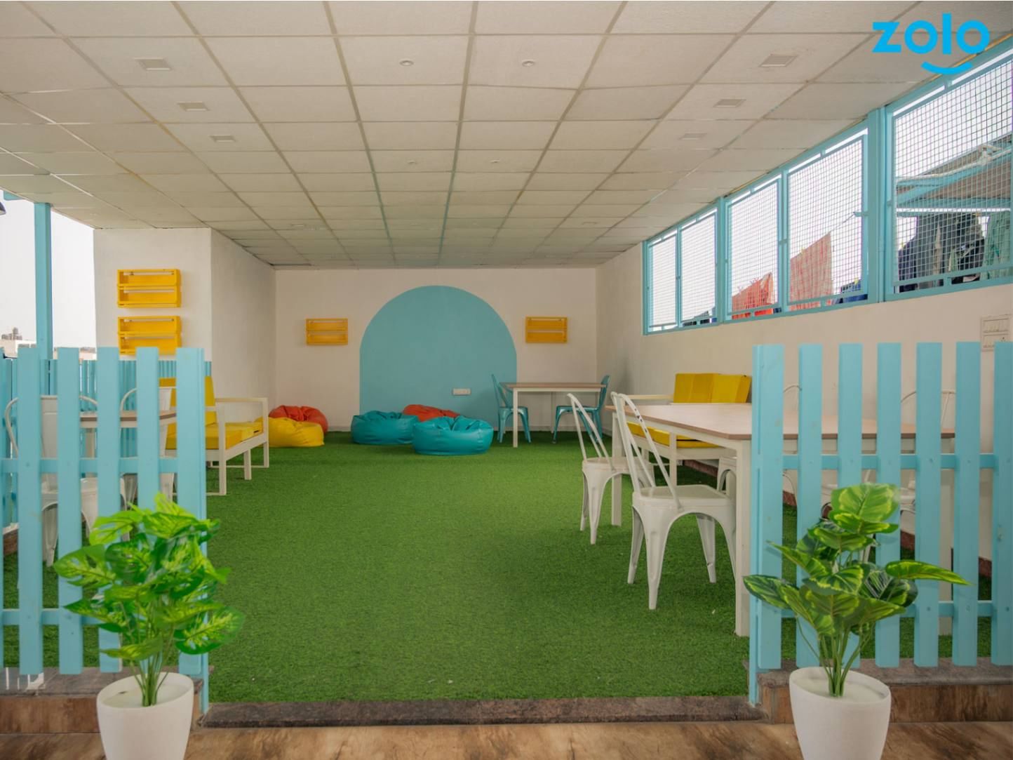 best Coliving rooms with high-speed Wi-Fi, shared kitchens, and laundry facilities-Zolo Pele