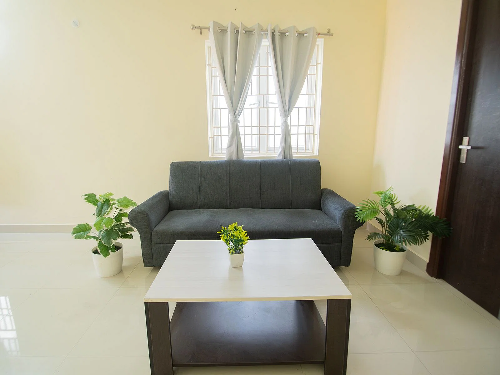 luxury PG accommodations with modern Wi-Fi, AC, and TV in Padur-Chennai-Zolo Cyan