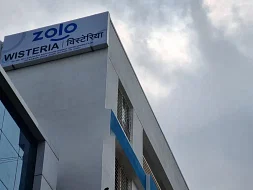 luxury pg rooms for working professionals couple with private bathrooms in Pune-Zolo Wisteria