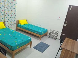 safe and affordable hostels for couple students with 24/7 security and CCTV surveillance-Zolo Liberty