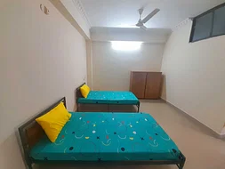 pgs in Avarampalayam with Daily housekeeping facilities and free Wi-Fi-Zolo Pulse