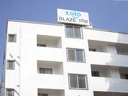 Affordable single rooms for students and working professionals in Hadapsar-Pune-Zolo Blaze