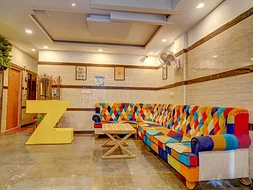 luxury pg rooms for working professionals men and women with private bathrooms in Bangalore-Zolo Highstreet G