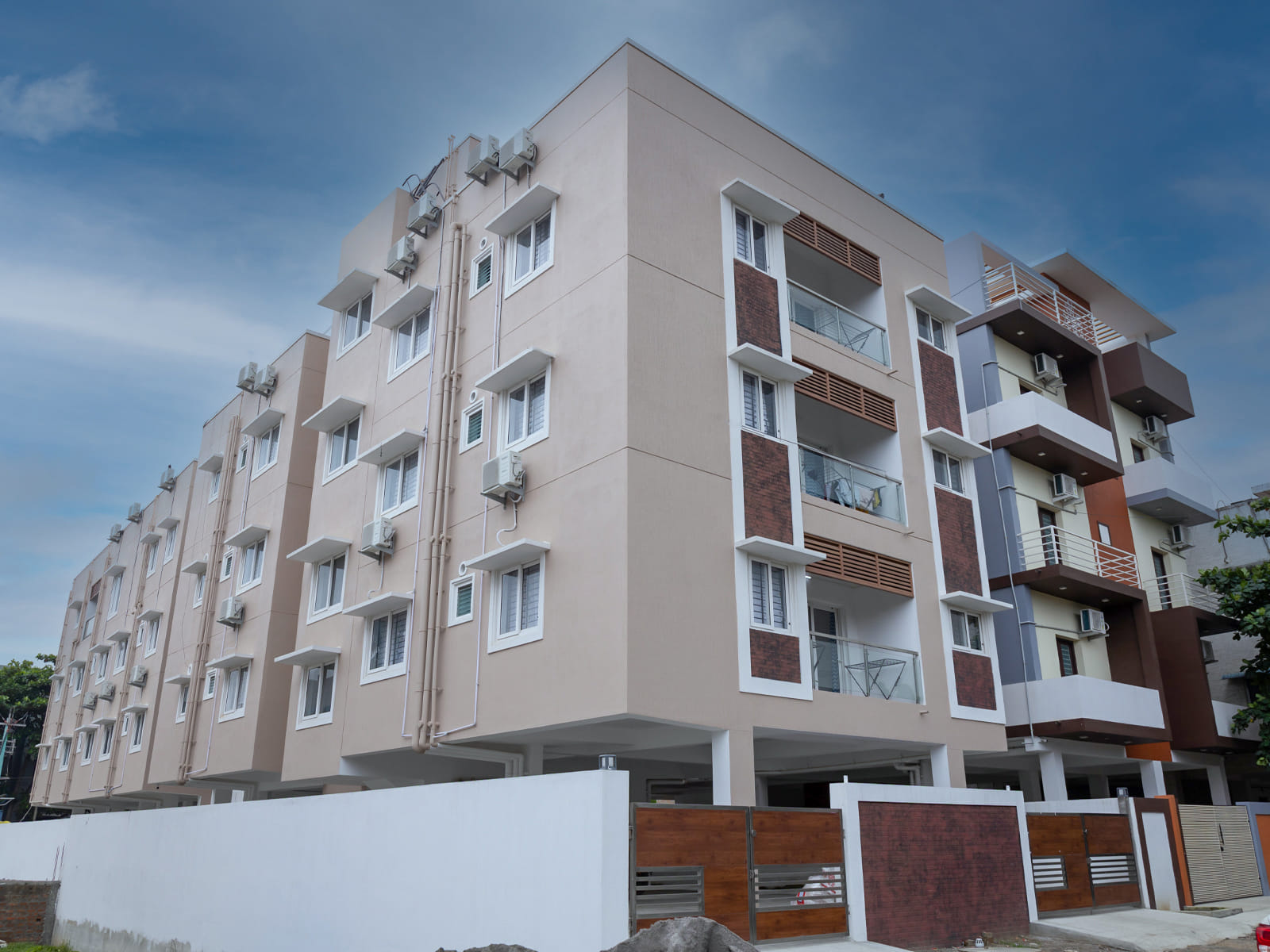 budget-friendly PGs and hostels for unisex with single rooms with daily hopusekeeping-Zolo Soul Space