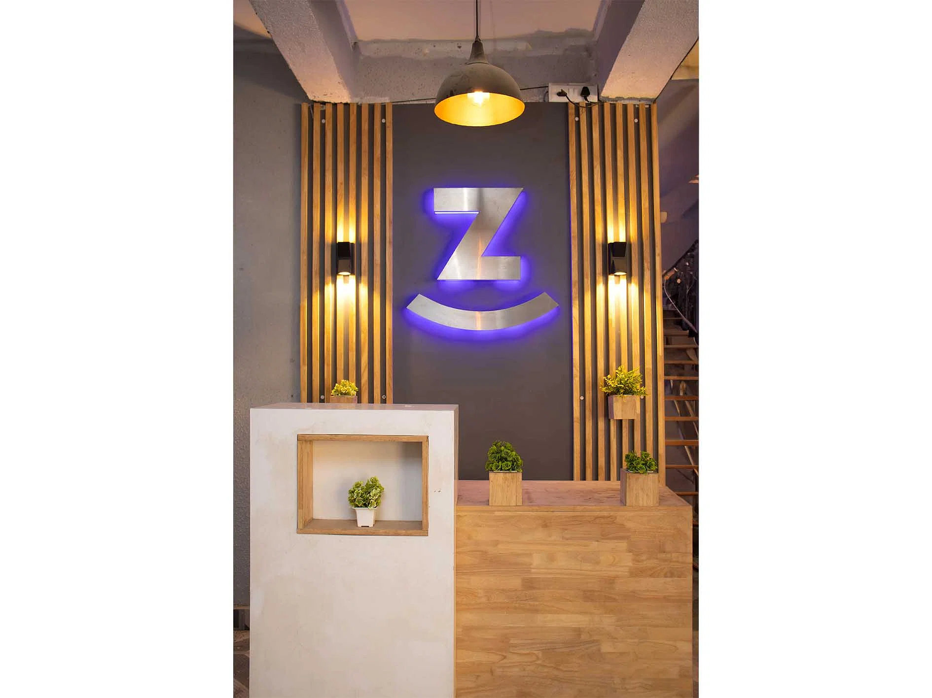 luxury pg rooms for working professionals unisex with private bathrooms in Pune-Zolo Vibrant