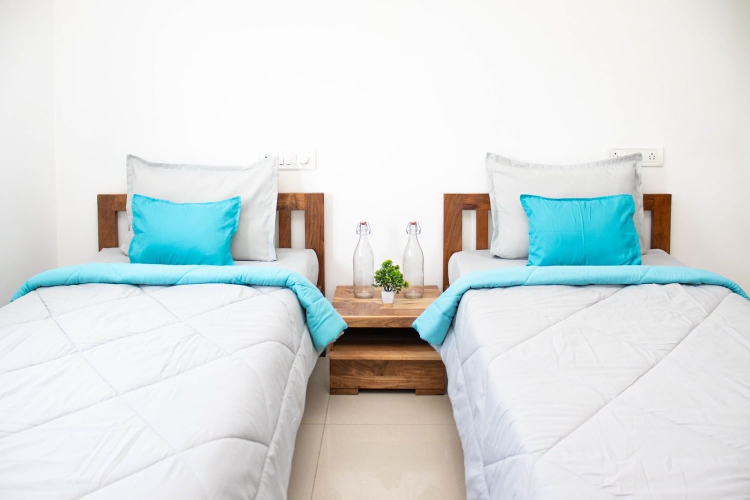 Comfortable and affordable Zolo PGs in Bellandur for students and working professionals-sign up-Zolo Lakefront