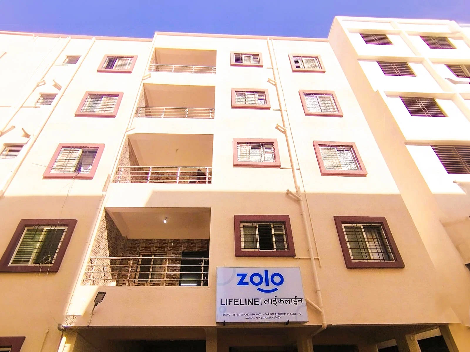 best unisex PGs in prime locations of Pune with all amenities-book now-Zolo Lifeline