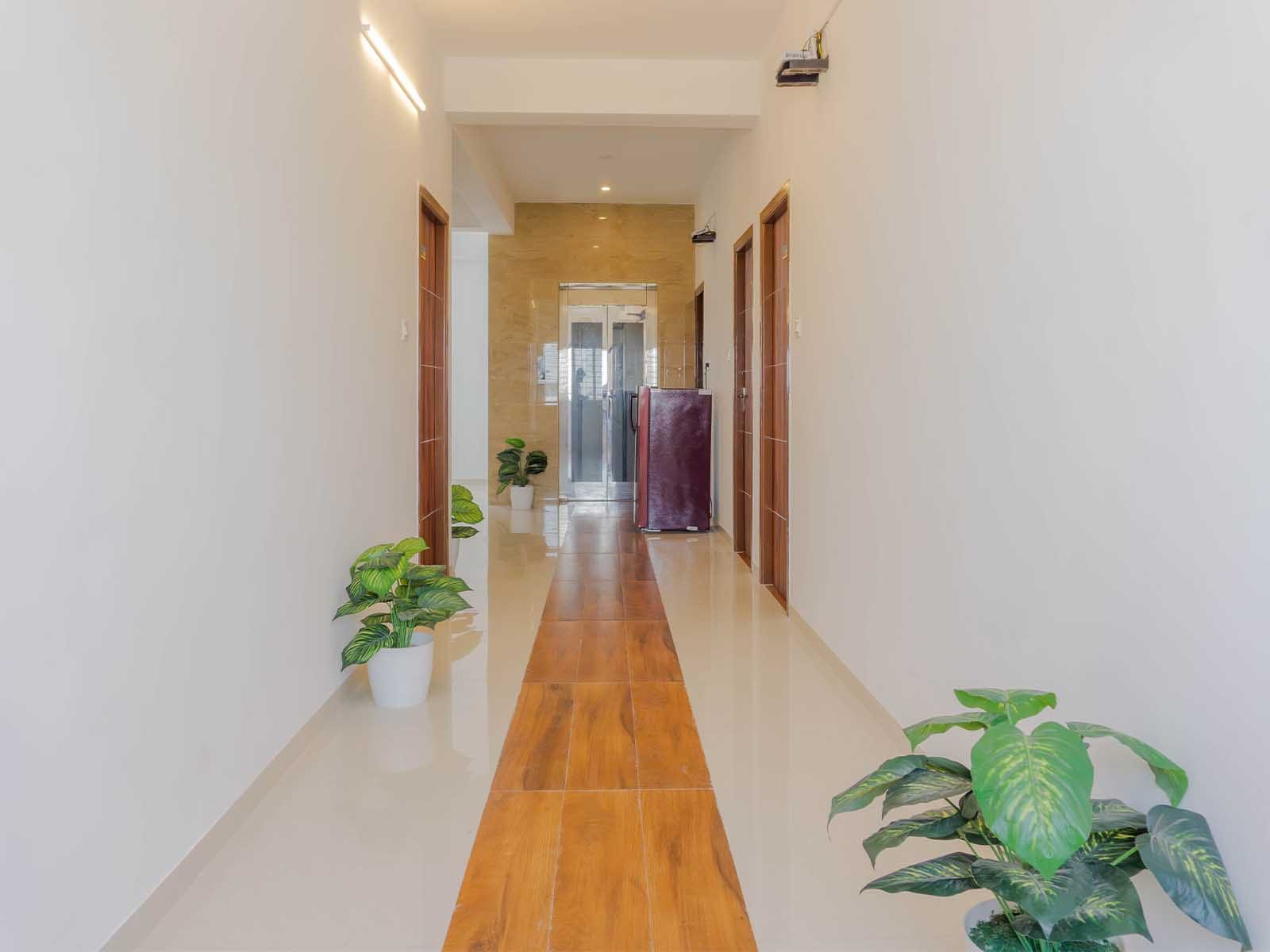 fully furnished Zolo single rooms for rent near me-check out now-Zolo Paramount