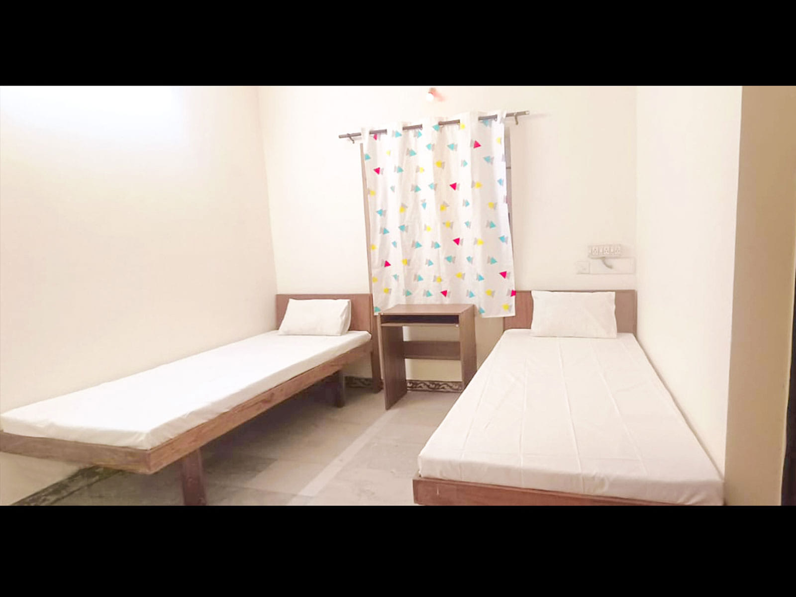 fully furnished Zolo single rooms for rent near me-check out now-Zolo Galileo