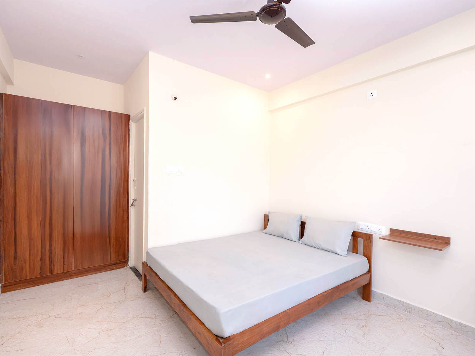 Fully furnished single/sharing rooms for rent in Hoodi with no brokerage-apply fast-Zolo Loft