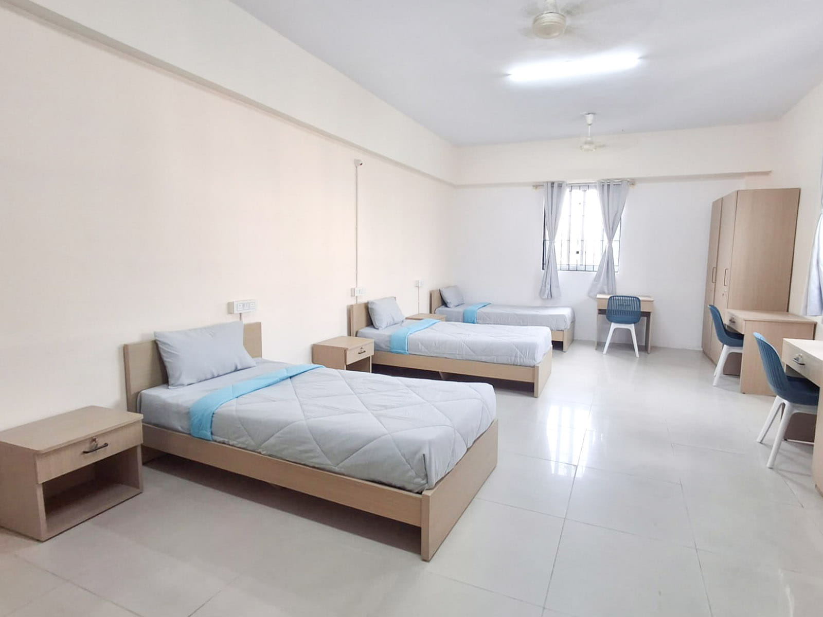 safe and affordable hostels for couple students with 24/7 security and CCTV surveillance-Zolo Aspira